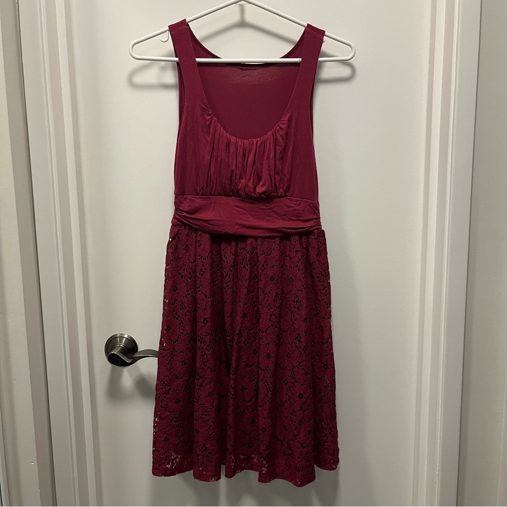 Burgundy dress with lace size S